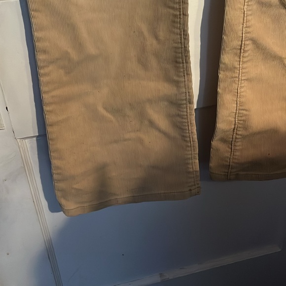Abercrombie stretch flare cords size 6 tan - Picture 3 of 10